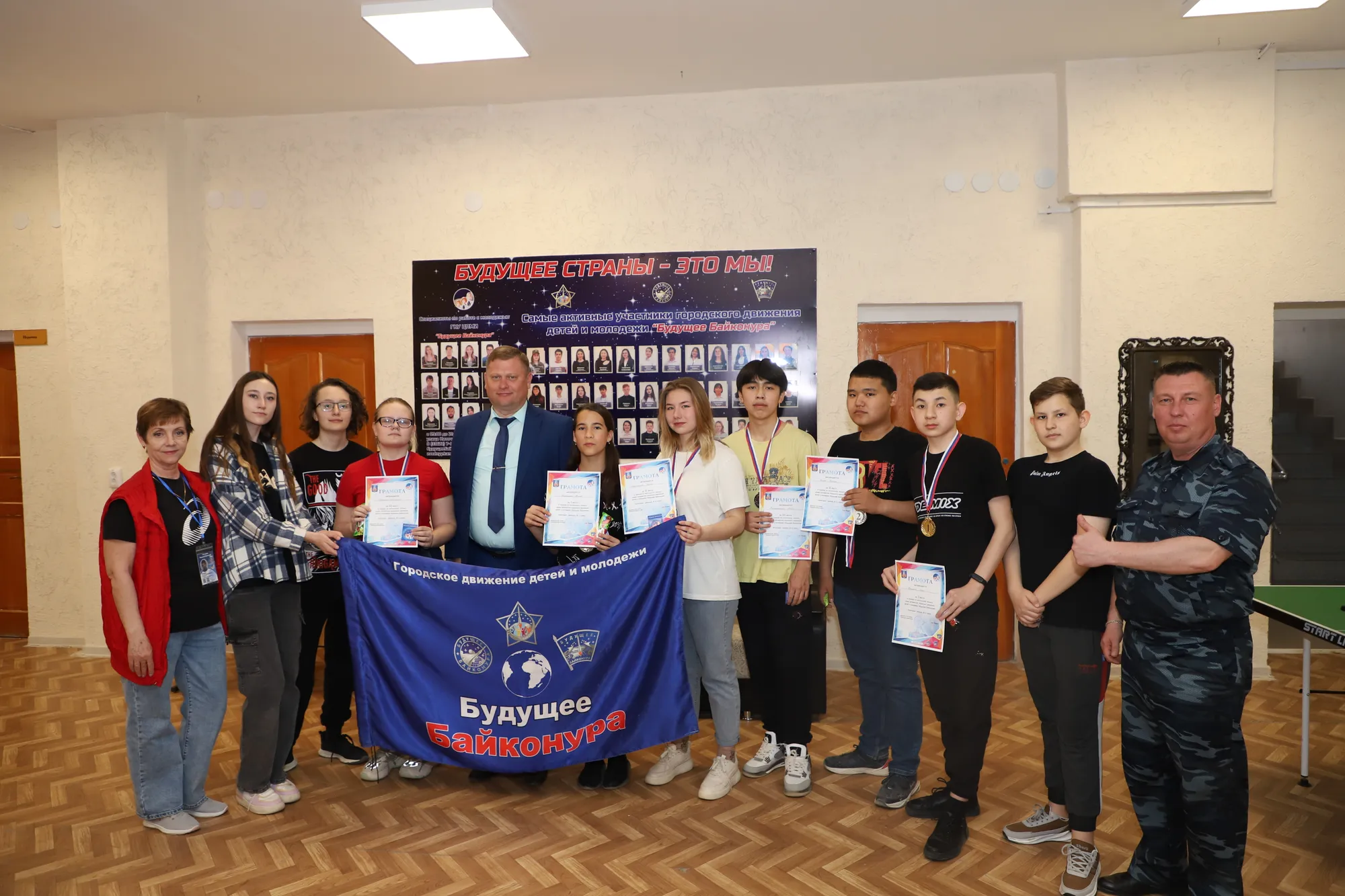 Только мяч и твоя ракетка.