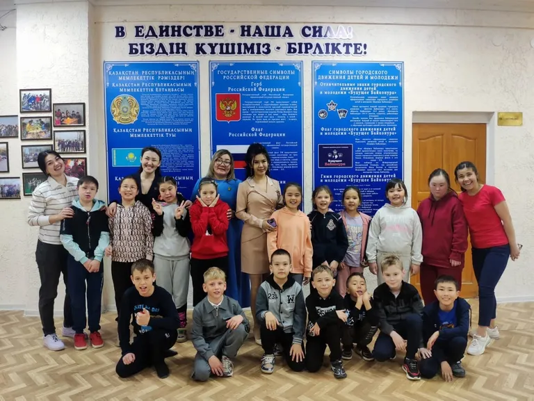 4 апреля в ГКУ ЦПМИ “Будущее Байконура” состоялось инклюзивное развлекательное мероприятие “Дружная команда”.