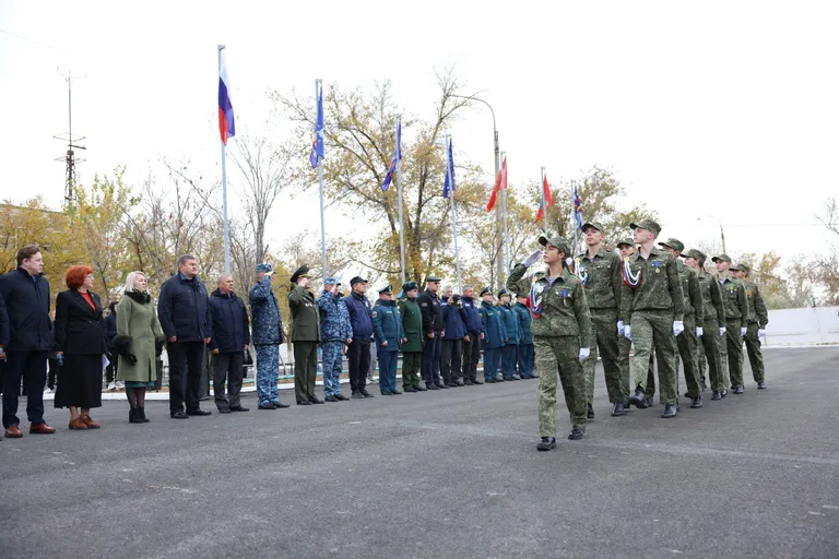 Второй день военно-патриотической игры «Зарница» в Центре поддержки молодежных инициатив