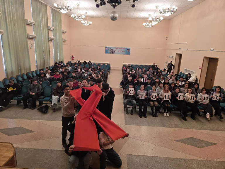 🎗 Всемирный день борьбы со СПИДом: важные разговоры для здоровья будущего